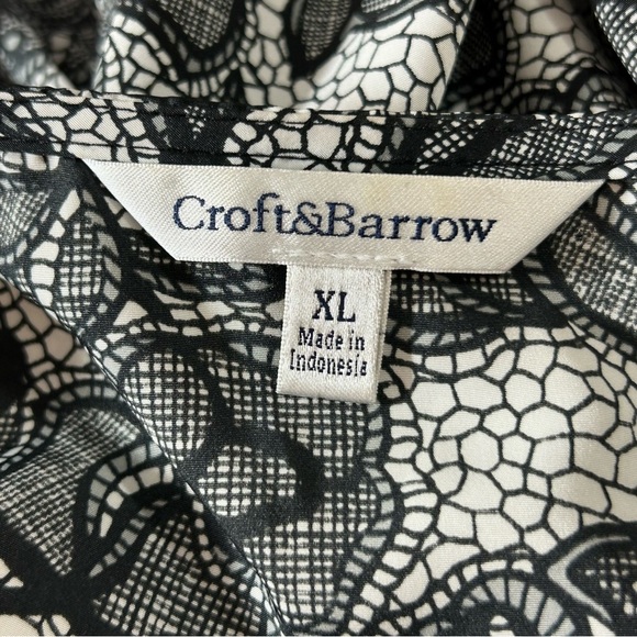 Croft & Barrow Women's Shirt Blouse Sleeveless Black & White Floral Size XL - Picture 3 of 8